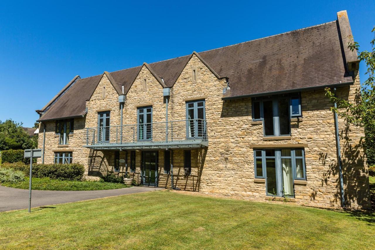 Middle Aston House Bed & Breakfast Exterior photo