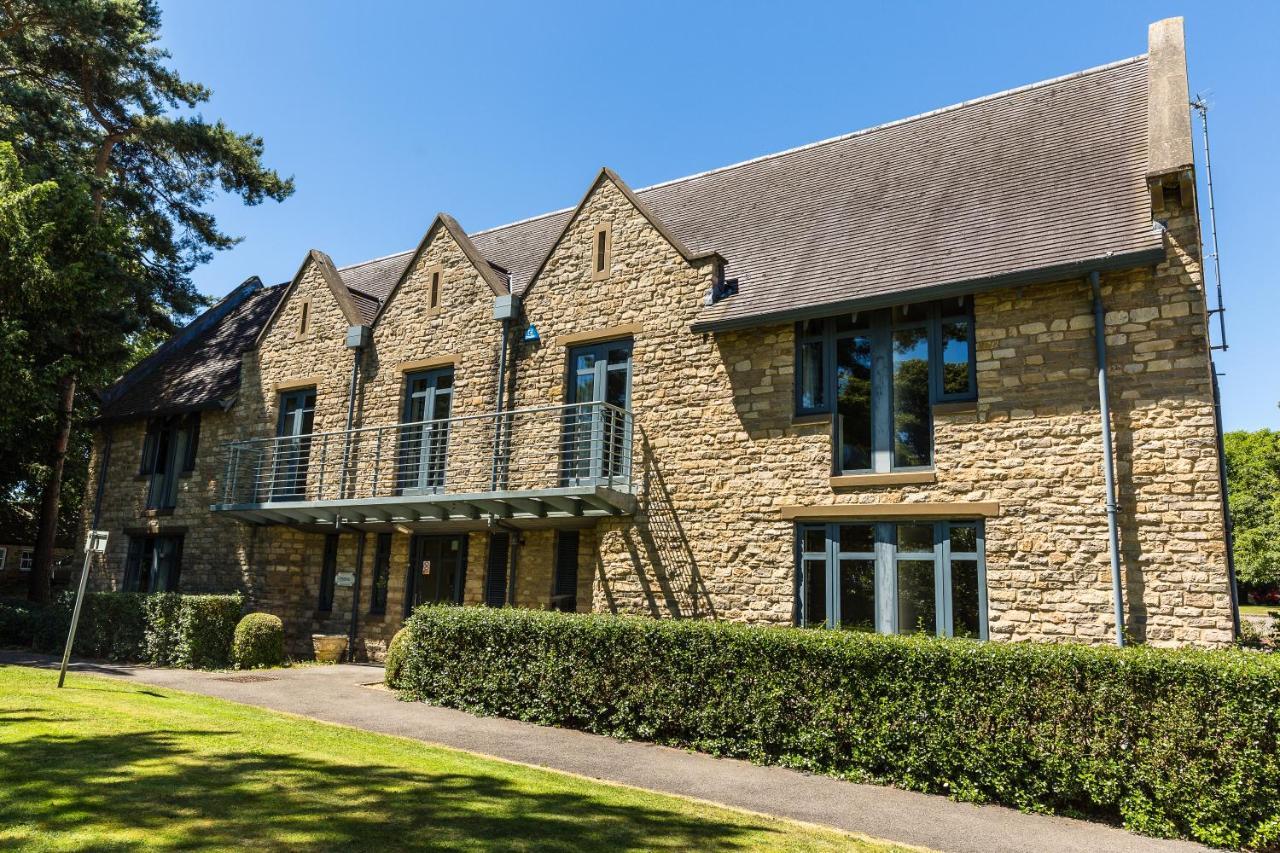 Middle Aston House Bed & Breakfast Exterior photo